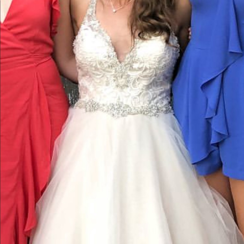 Mori Lee Wedding Dress! Great condition and beautiful!